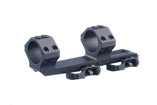 Le support ERATAC est robuste, compatible avec les rails Picatinny et Weaver, et garantit un retour à zéro parfait, idéal pour les carabines et AR-10.