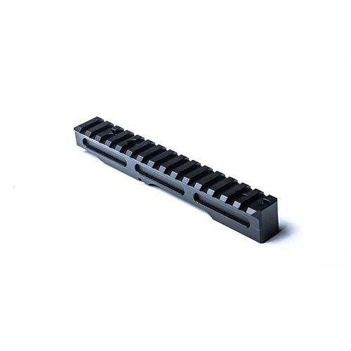 La base de scope MDT ESS facilite le montage de tes optiques grâce à son aluminium durable, son inclinaison de 20 MOA et son alignement parfait avec le système ESS.