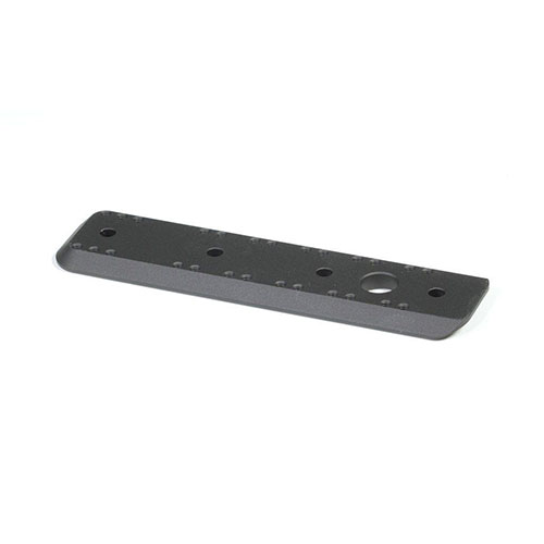 Les rails MDT Arca Swiss en aluminium anodisé permettent un ajustement infini des accessoires sur 6" et sont compatibles avec les systèmes Magpul MOE.