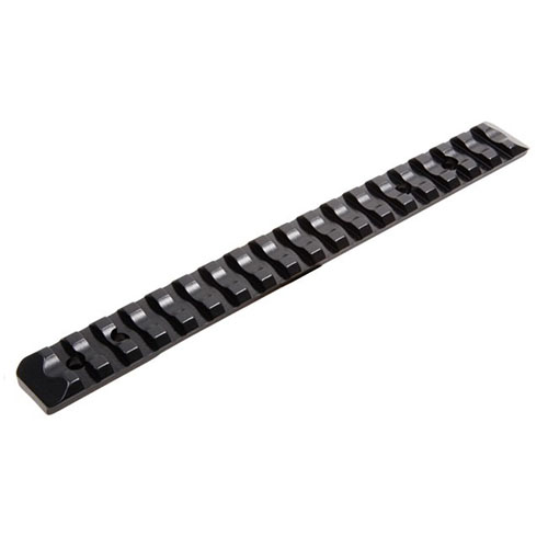 La Picatinny Rail RECKNAGEL en acier pour Howa 1500 long te permet de fixer facilement des accessoires, offrant robustesse et flexibilité pour tes sessions de tir.