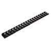 La Picatinny Rail RECKNAGEL en acier pour Howa 1500 long te permet de fixer facilement des accessoires, offrant robustesse et flexibilité pour tes sessions de tir.