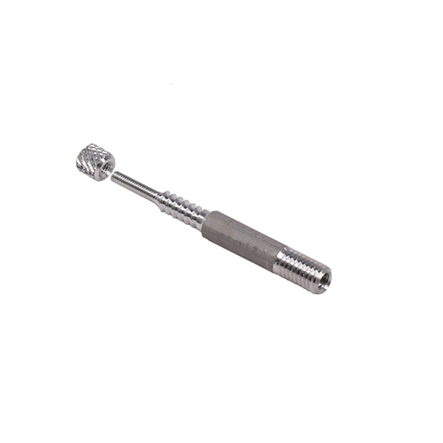 L'adaptateur VFG en aluminium (M5 externe / 1/8" interne) est compatible avec toutes les cannes de nettoyage, offrant polyvalence et robustesse.
