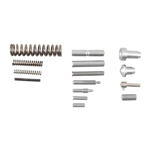 Le kit de reconstruction 1911 d'Ed Brown contient toutes les pièces nécessaires pour rénover ton 1911 ou Officers ACP, compatible avec les cadres standards et haute capacité.