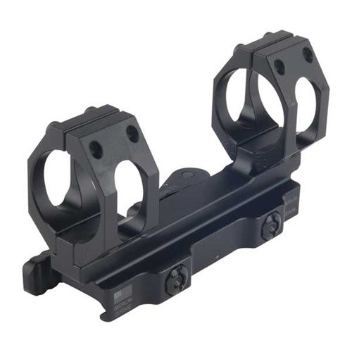 Le montage RECON-S offre un système de verrouillage rapide, une fixation ultra-sécurisée sur rail Picatinny et une résistance optimale au recul.