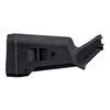Le SGA Buttstock pour Mossberg 500/590 est ambidextre, ajustable en longueur, avec un pad anti-recul et des boucles pour sangle intégrées. Pratique et ergonomique!