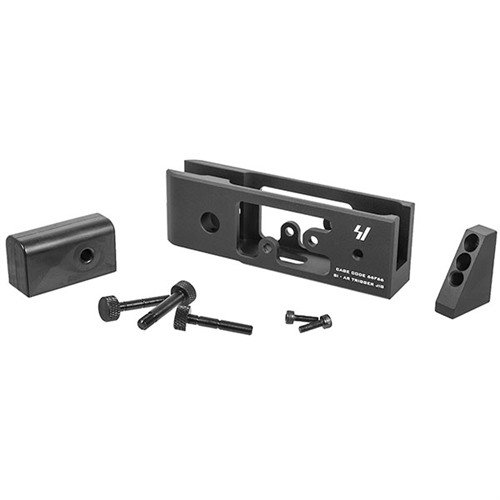 Le AR Trigger Hammer Jig de Strike Industries te permet de tester ton trigger avant installation, avec un design en aluminium qui facilite les ajustements.