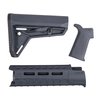 Améliore ton AR-15 avec le set de mobilier MOE-SL de Magpul : crosse Mil-Spec, garde-main M-LOK léger et poignée ergonomique pour un contrôle optimal.