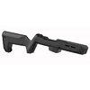 Le Magpul PC Carbine Backpacker Stock offre portabilité, rangement pour un chargeur, et un design qui facilite le transport et l'ajout d'accessoires.