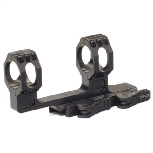 Le RECON H Quick Detach Scope Mount offre une fixation rapide et solide, en aluminium 6061-T6, avec un décalage de 2" pour un confort optimal.