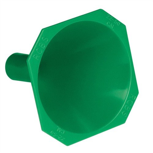 Le Powder Funnel RCBS évite les déversements de poudre grâce à son tube de chute spécial, surface anti-statique, et un rebord carré pour plus de stabilité.