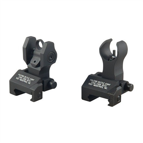 Les lunettes de visée flip-up HK-Style de TROY INDUSTRIES offrent une acquisition rapide des cibles et une protection robuste, idéales pour un usage intensif.