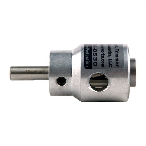 Le "World's Finest Trimmer" te permet de couper rapidement tes douilles 6.5mm Creedmoor avec un perceuse, pour un travail efficace et sans effort!