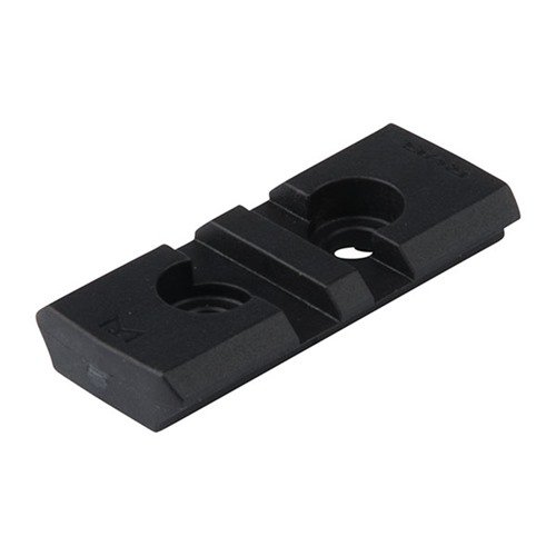 Le rail d'adaptation RVG M-LOK de Magpul est en polymère, idéal pour fixer le RVG sur les garde-mains M-LOK, avec une faible hauteur et tout le matériel inclus.