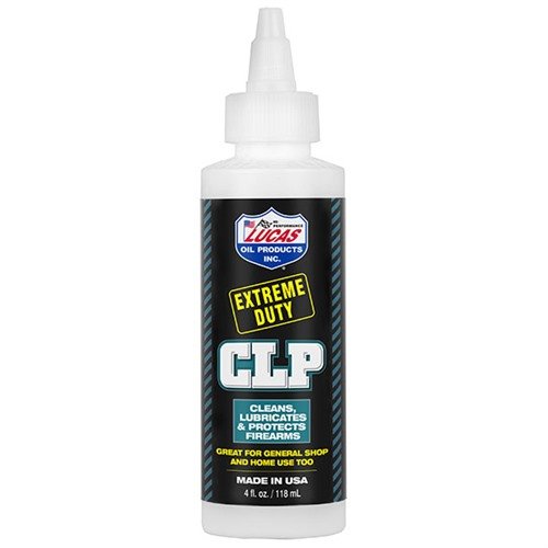 Le Lucas Oil Extreme Duty CLP nettoie, lubrifie et protège ton arme en un seul geste, en pénétrant la rouille et en offrant une protection durable contre la corrosion.