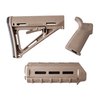 Améliore ton AR-15 avec le set de mobilier MOE de Magpul, comprenant une crosse Mil-Spec, un garde-main carabine et une poignée, disponible en plusieurs couleurs.