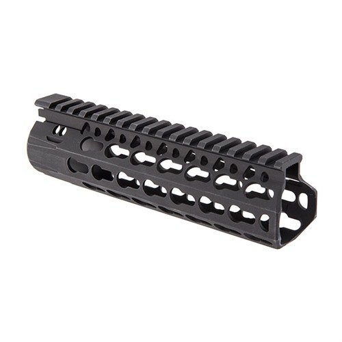 Le garde-main BCM KMR Alpha de Bravo Company offre un flottement libre pour une meilleure précision, des slots KeyMod pour accessoires et un design léger et robuste.