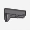 Le stock Magpul SL-K est léger, compact et maniable, avec un profil mince, un pad de recul, et une boucle de sangle intégrée pour une polyvalence optimale.