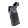 Améliore ton AR15 avec le P-Grip 23 de B5 SYSTEMS : angle de prise vertical, tang prolongé pour une ergonomie optimale et un index de détente parfait.