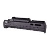 Le garde-main Zhukov-U offre une prise confortable, un montage solide et des emplacements M-LOK pour accessoires, idéal pour les AK courts.