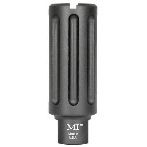 Le compensateur AR-15 Blast Can de Midwest Industries dirige les gaz de sortie vers l'avant, réduisant le souffle intense près de ton visage lors du tir.