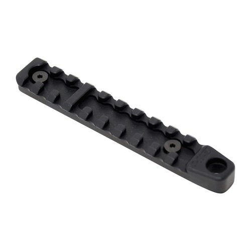 Améliore l'attache de ton bipod avec le KeyMod Improved Bipod Rail d'AREA 419, léger, robuste et offrant 43 % d'espace d'attache en plus.