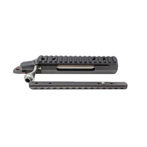 La Tikka Standard Action 20MOA Improved Scope Rail d'Area 419 offre un montage en aluminium robuste avec des slots Picatinny, idéal pour les tirs longue distance.