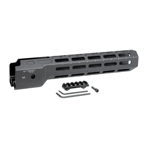 Améliore ton Ruger PC9 avec le Combat Rail M-LOK de Midwest Industries : léger, en aluminium, avec 8 slots M-LOK et 3 sockets QD pour accessoires.