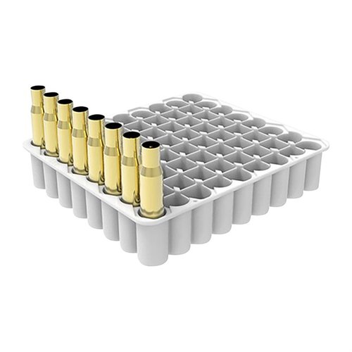 Le LOADING BLOCK de LEE PRECISION est robuste, peut contenir 72 douilles et 72 dies, avec des poignées intégrées pour le transport et des trous pour le rangement.