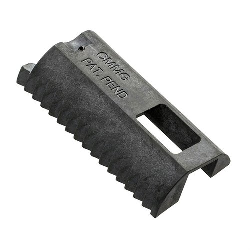 Le kit d'adaptateur 22ARC de CMMG te permet d'utiliser le forward assist avec les kits de conversion ARC .22LR, installation facile et durable en nylon renforcé.