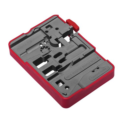 Le Real Avid AR15 Master Bench Block offre une prise sécurisée pour assembler ton AR-15, avec un revêtement anti-dérapant et un aimant pour les pièces perdues.