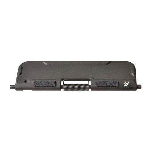 Améliore ton AR-15 avec le Billet Ultimate Dust Cover 223 : installation rapide, silencieux, ajustable et en aluminium usiné durable.