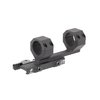 Le Delta Cantilever Scope Mount d'American Defense est léger, solide et permet un montage facile de ton optique, avec un système de verrouillage QD pratique.