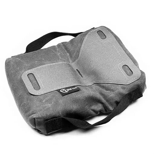 Le RAILCHANGER X D-BAG est un support discret qui s'adapte parfaitement, offrant stabilité et confort sur les barricades sans alourdir ton système de tir.