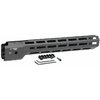Améliore ton Ruger PC9 avec le Combat Rail M-LOK de Midwest Industries : léger, en aluminium, avec 8 slots M-LOK et 3 sockets QD pour un maximum d'accessoires.