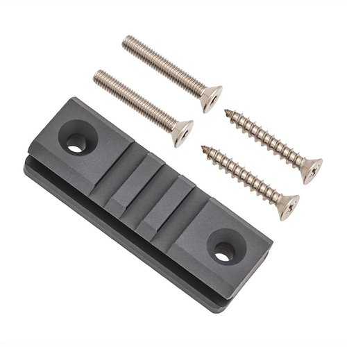 Le montage Picatinny Accu-Tac est en aluminium 6061, usiné CNC et anodisé dur, parfait pour fixer ta bipied avec une installation facile grâce à son matériel inclus.
