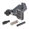 Le bolt catch AR-15 ABC/R V3 offre un accès amélioré avec des palettes angulaires, une surface accrue et des options adaptées aux utilisateurs gauchers et droitiers.