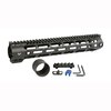 Améliore ton AR .308 avec le handguard Combat Rail M-LOK de Midwest Industries, léger, durable, avec plusieurs points d'attache et slots M-LOK.