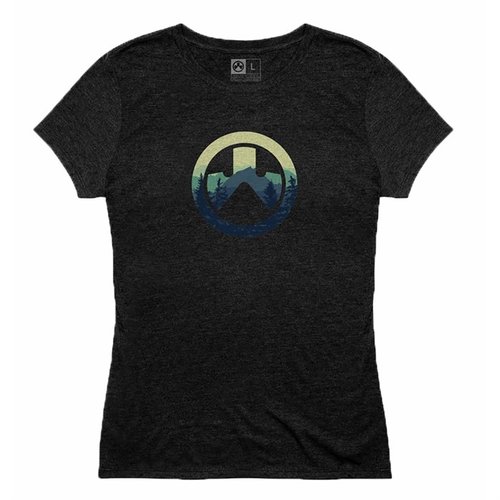 Découvre le t-shirt MAGPUL en Charcoal Heather, en coton mélangé, avec un col rond, une étiquette intérieure sans tag et une couture renforcée pour plus de durabilité.