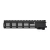Le rail Geissele MK16 M-LOK offre rigidité, installation facile, et personnalisation maximale avec ses slots M-LOK et picatinny, parfait pour les tireurs exigeants.