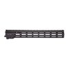Le rail Geissele MK16 M-LOK offre une rigidité supérieure, une installation facile et une personnalisation maximale avec ses emplacements M-LOK et Picatinny.