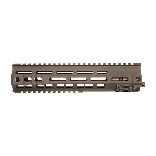 Le rail MK4 de Geissele est robuste, modulaire et léger, avec des emplacements M-LOK pour accessoires, parfait pour toutes tes missions.