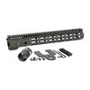 Les Night Fighter Handguards M-LOK de Midwest Industries offrent une conception ultra-rigide, réduisent les décalages de point d'impact et sont compatibles avec les lasers populaires.