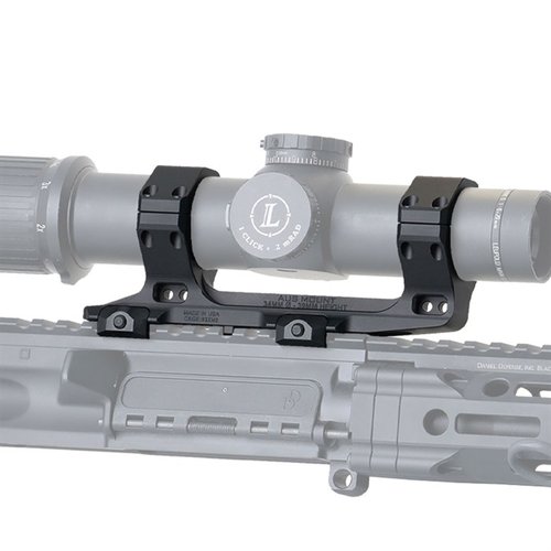 Le montage AUS de Reptilia, en aluminium 7075-T6, se fixe facilement sur un rail Picatinny, offrant robustesse et design épuré, avec garantie à vie.