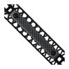 Améliore ton arme avec les M-LOK PANEL 3 SLOT OPERATOR, offrant une texture ridée, une largeur de 15,35 mm et une longueur de 120 mm pour un grip optimal.