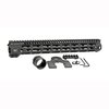 Le handguard AR-15 G4 M-LOK de Midwest Industries est léger, robuste, et te permet d'ajouter facilement accessoires avec ses multiples options de montage.