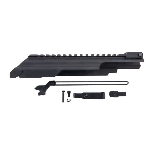 Le Gen 3 Dog Leg Rail de Texas Weapon Systems se fixe facilement sur ton AK, permettant un montage sécurisé d'optique tout en préservant la capacité de démontage.