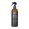 Le Battle Born All-In-One de Breakthrough Clean est un nettoyant et lubrifiant tout-en-un qui élimine la saleté et protège contre la rouille.