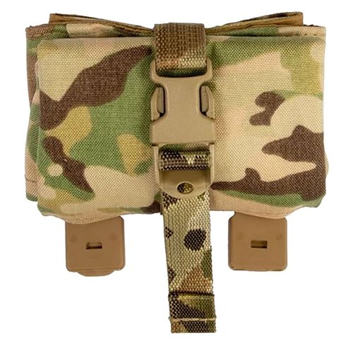 La Roll Up Dump Pouch de Grey Ghost Gear offre un rangement supplémentaire compact, facile à transporter et sécurisé grâce à sa fermeture par cordon.