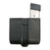 Le DOUBLE MAG CASE de BLACKHAWK maintient deux chargeurs simple stack en toute sécurité grâce à un ressort de tension, avec clip de ceinture ajustable et design ergonomique.