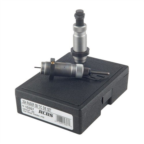 Le jeu de dies RCBS AR Series inclut un die de sizing Small Base et un die de Taper Crimp, facilitant le rechargement pour les tireurs AR et semi-auto.